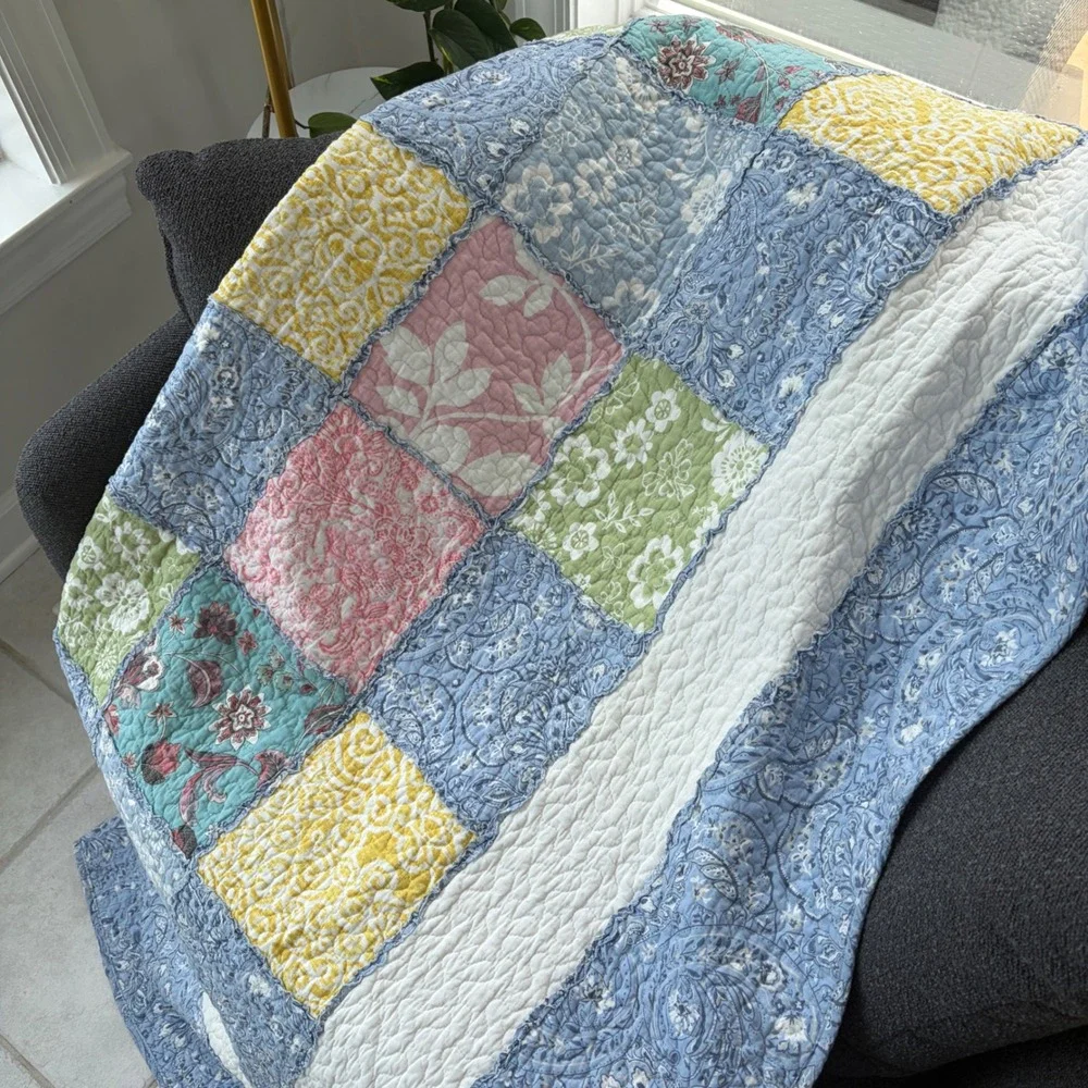 Vintage Patchwork Floral Paisley Rag Edge Quilt Blue Pink Yellow 82x60